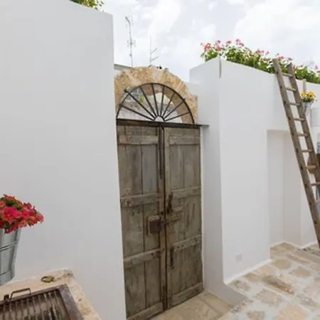 Le Sei Conche Relais & Otel Gemini (Apulia)