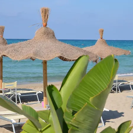 Le Sei Conche Relais & 4* Gemini (Apulia)